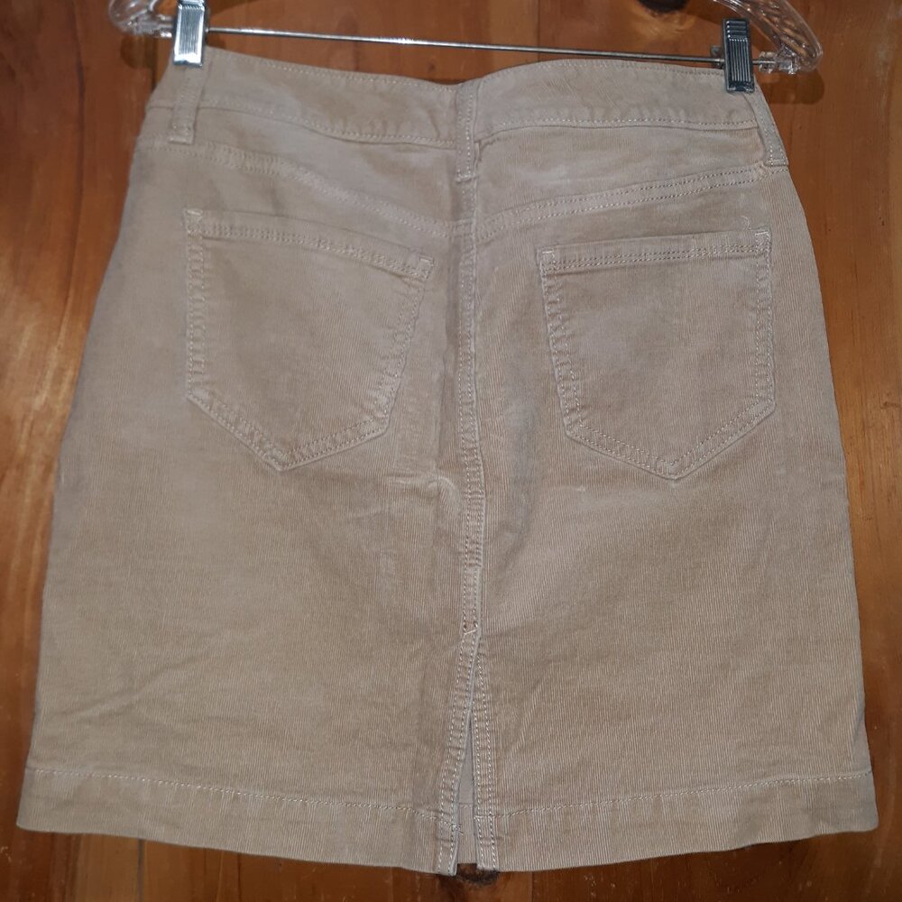 ((#330)) Old Navy - Picture 2 of 4